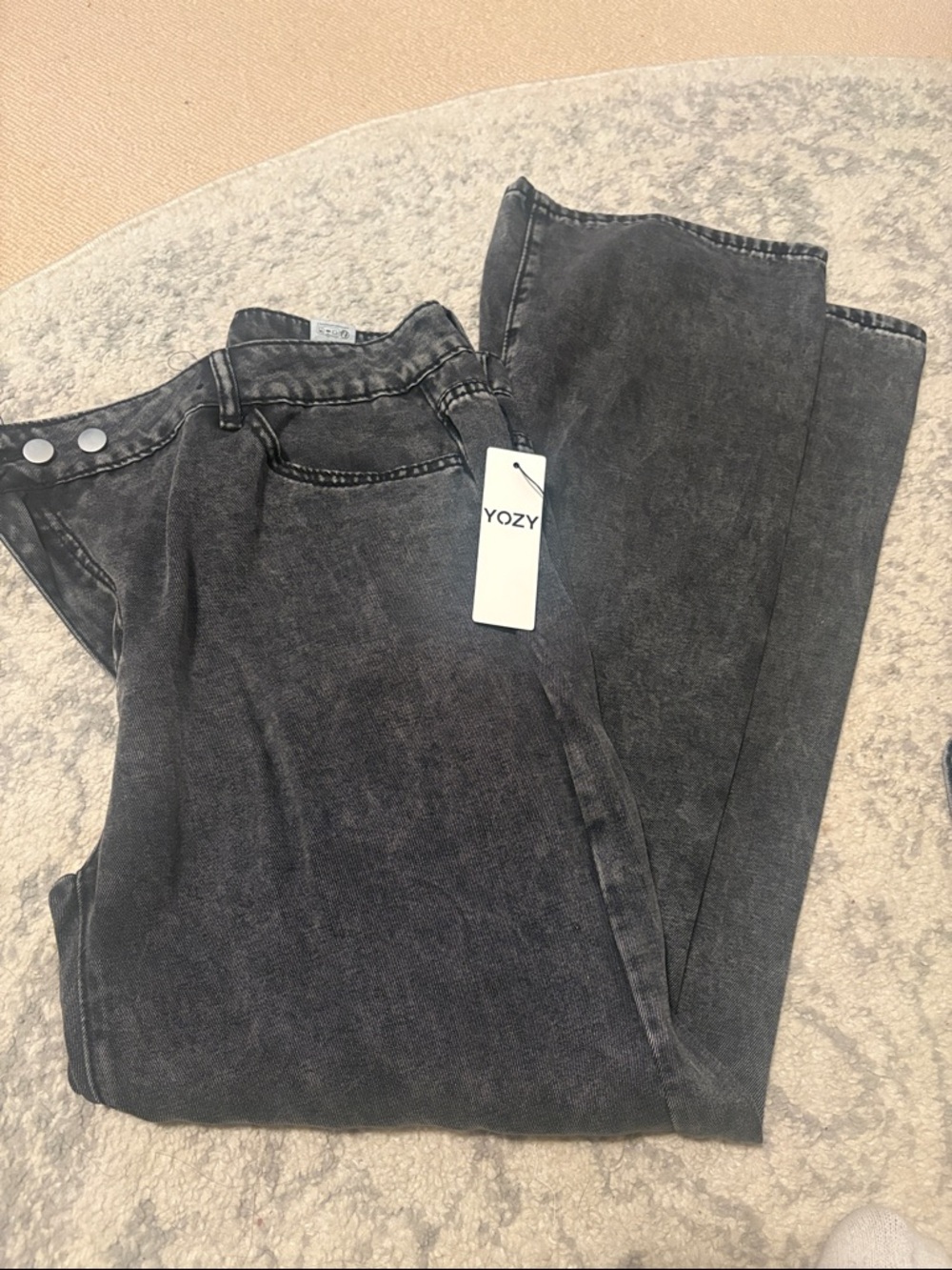 Yozy Black Washed High-Rise Women’s Jeans nwt